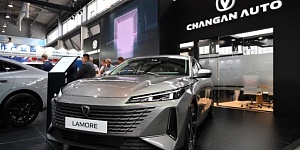 Changan представил новый седан Lamore в России